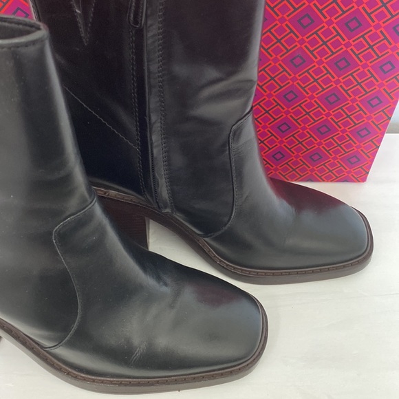 Tory Burch Heeled Ankle Boot in Perfect Black Size 10 - Picture 4 of 9